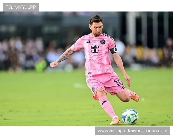 梅西连送关键传球，迈阿密国际攻势如潮，梅西迷妹